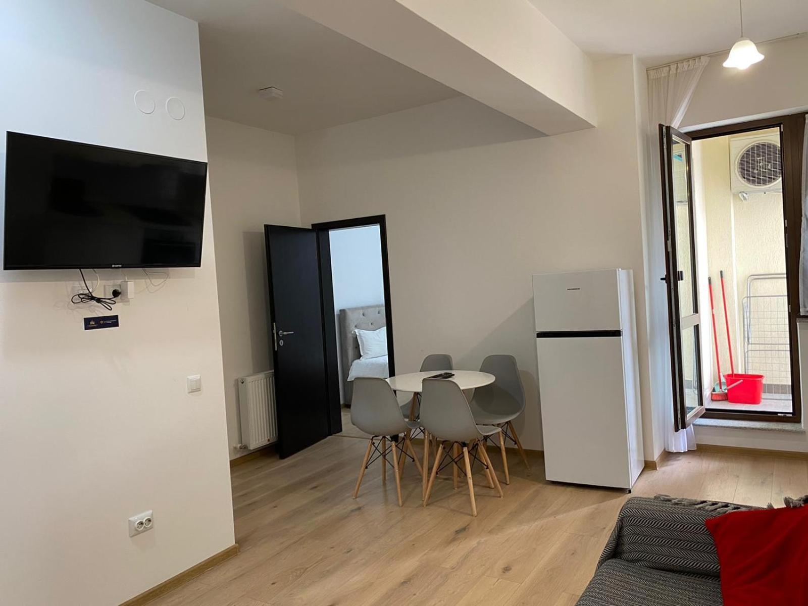 Luxury Glam Apartments Iasi At Lazar Palas Exterior photo