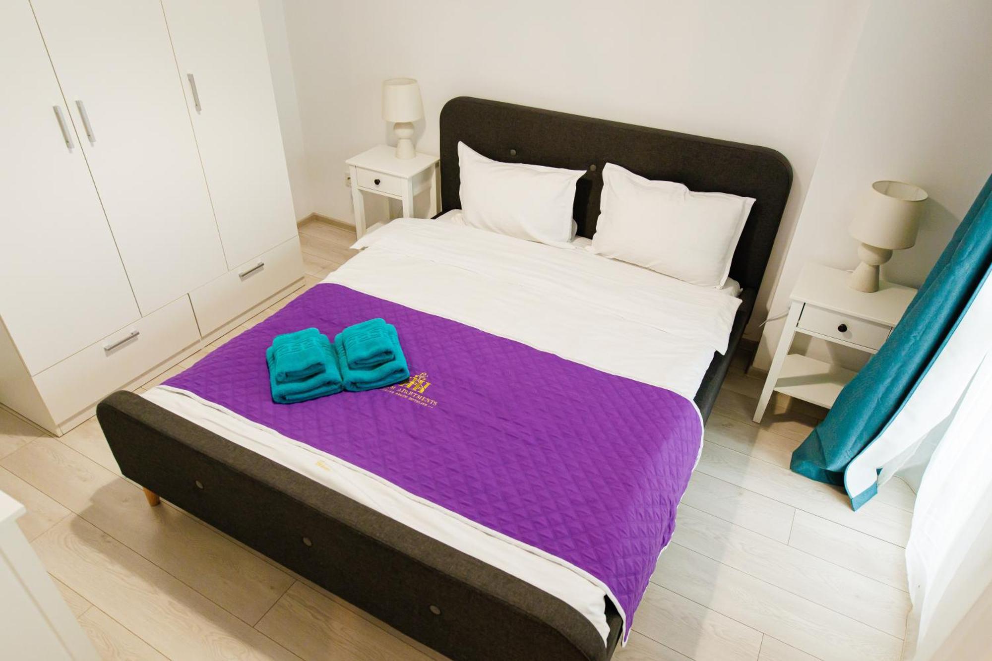 Luxury Glam Apartments Iasi At Lazar Palas Exterior photo