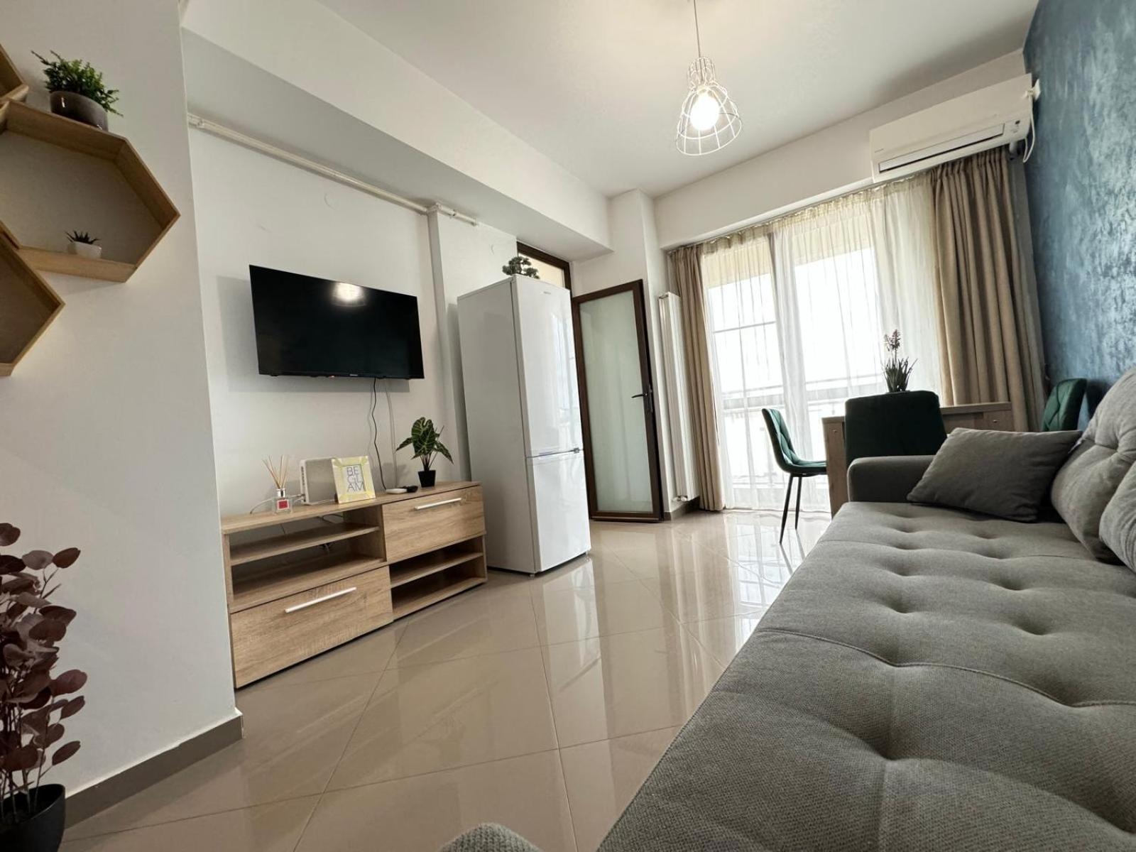 Luxury Glam Apartments Iasi At Lazar Palas Exterior photo