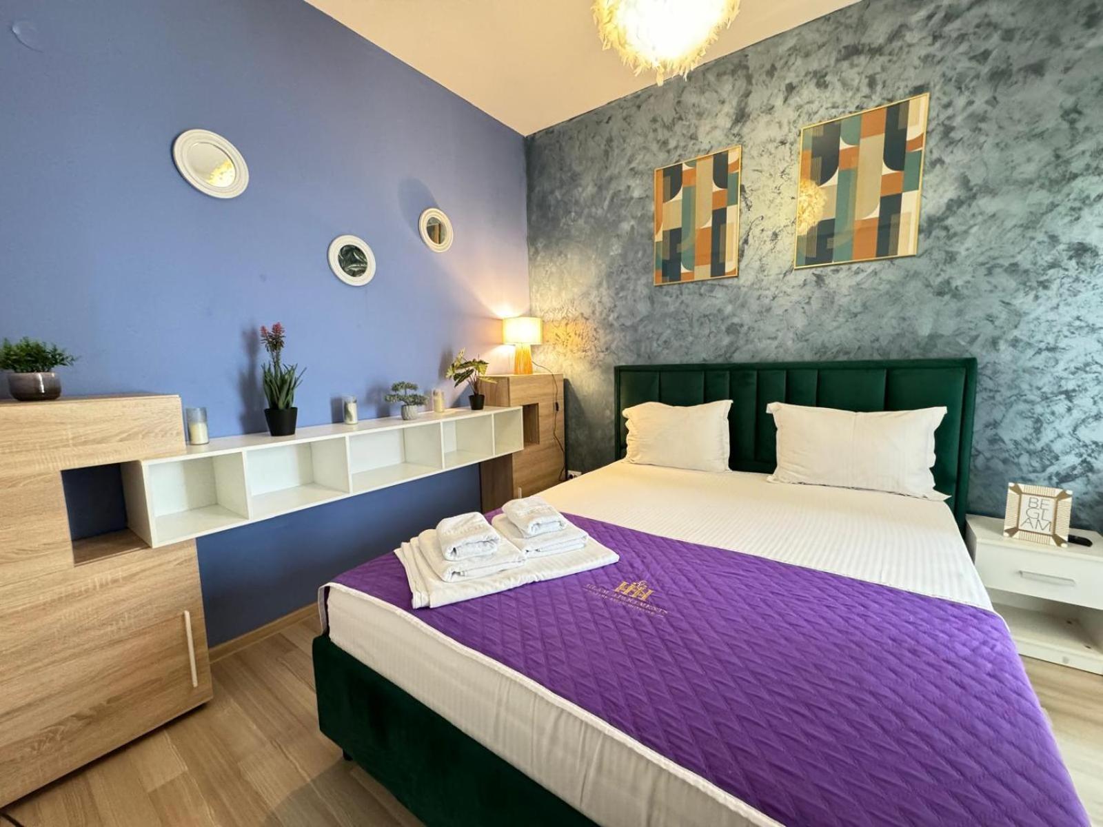Luxury Glam Apartments Iasi At Lazar Palas Exterior photo