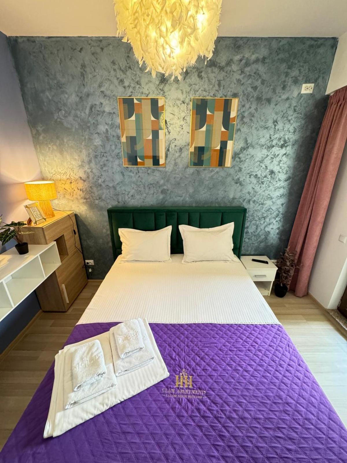 Luxury Glam Apartments Iasi At Lazar Palas Exterior photo