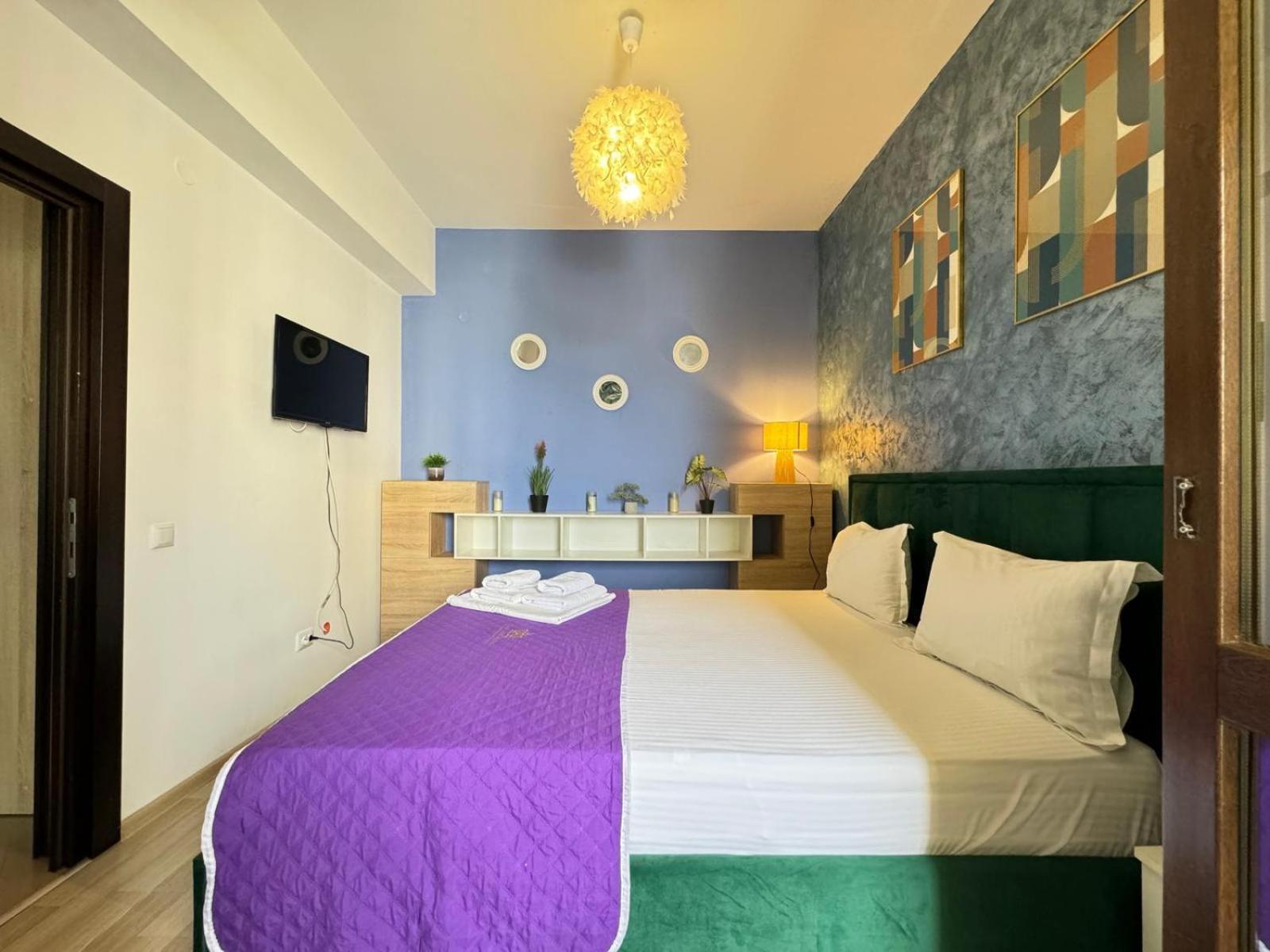 Luxury Glam Apartments Iasi At Lazar Palas Exterior photo